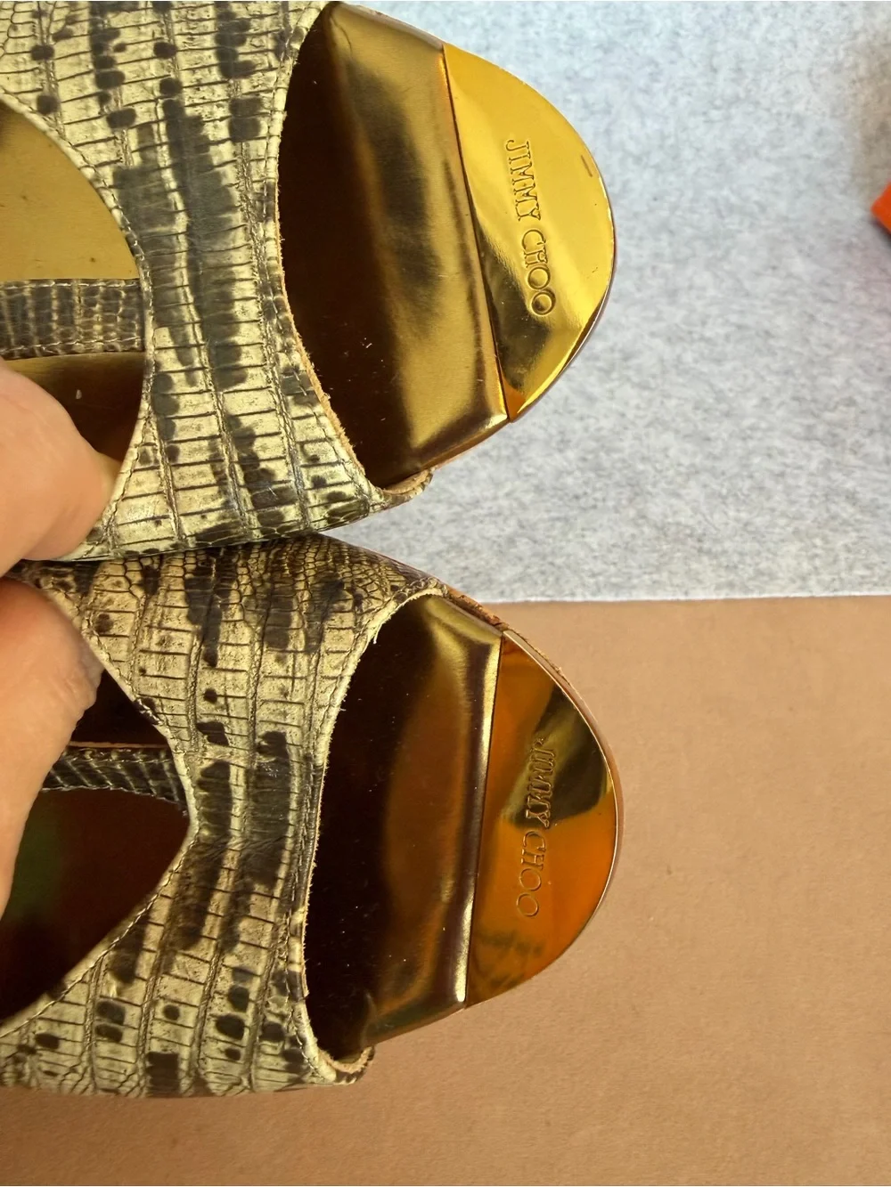 •7 JIMMY CHOO Pela Wedge Python Print Size 41